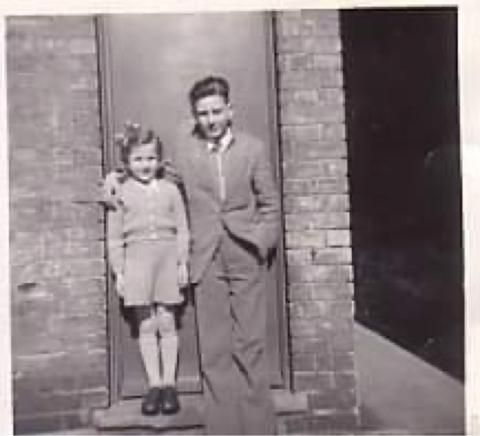  Lesley Ashton child 47a Mariner st