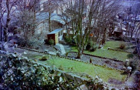Photo of the gardens of 35 and 36 High Street in the 1980s after restoration. Courtesy of Crispin Hook’s Facebook page ‘Views of Old and New Lowestoft’.