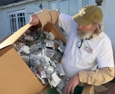 photo: loading recycling box
