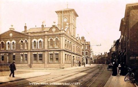 Lowestoft Town Hall c. 1910. Prominent in the fore-ground are the tracks of the Town’s tram system, which opened in July 1903.